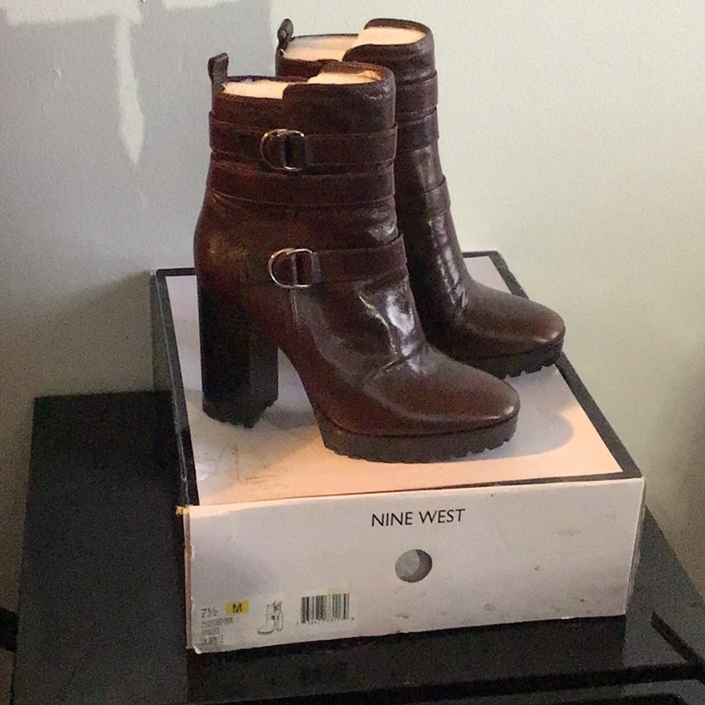 Brand new brown leather boots